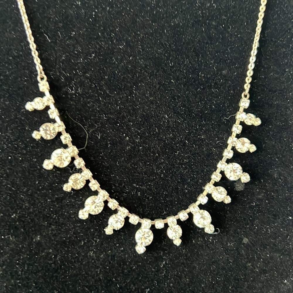 Rhinestone silver statement necklace. - Picture 2 of 4